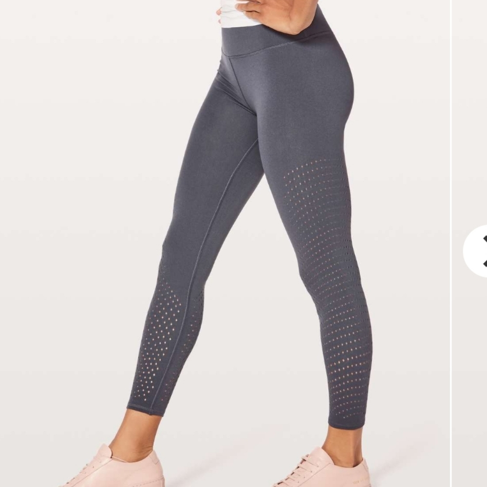 Lululemon reveal 7/8 tight vortex 25"